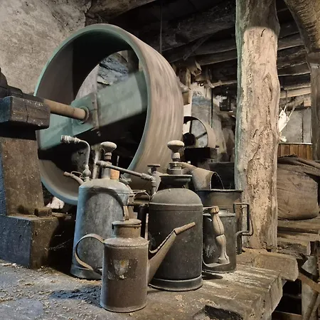 Molino Valsecchi 1369 منزل للإقامة Asso