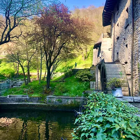 Molino Valsecchi 1369 Homestay *